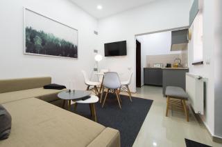 Gorgeous Brasov Flat with Patio and Mountain Views - Braşov - 5