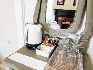 Bauhenia Guesthouse - 1