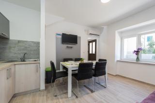 Balen city central house for 8 - Novalja - 6