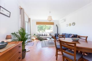 Salema Family Home - 2