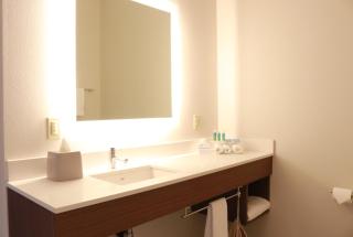 Holiday Inn Express Seattle - Sea-Tac Airport by IHG - SeaTac - 2