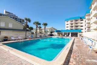 Atlantic Avenue Condos - New Smyrna Beach - 3