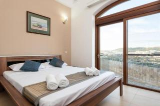 Harbour Views Duplex Maisonette with Jacuzzi Hot tub - Mġarr - 4