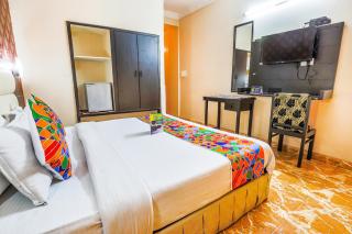 FabHotel Pramila Inn - 4