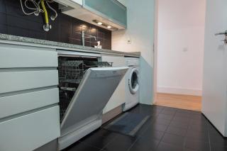 Sunny 3BDR Apartment in Graça by LovelyStay - Lisbon - 1