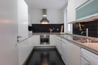 Sunny 3BDR Apartment in Graça by LovelyStay - Lisbon - 2