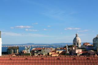 Sunny 3BDR Apartment in Graça by LovelyStay - Lisbon - 0