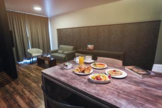 Urban Suites Apart Hotel - 5