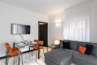 A World Aparts - 12 Viviani - Verona - 2