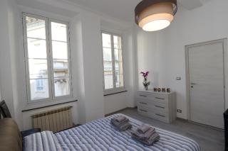 Exclusive Apt Really Downtown - FREE PRIVATE PARKING Included! - Genoa - 1