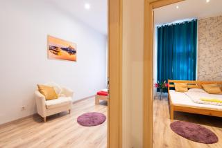 Standard Apartment by Hi5 - West End Center - Budapest - 3