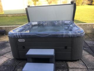 Pippin, Tranquil Scottish Cottage with Hot Tub - Airdrie - 6