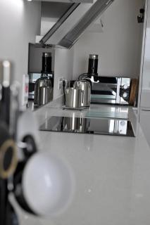 Apartment 10, SOUTH PIER, 13-14 Kerr Street, - Portrush - 6