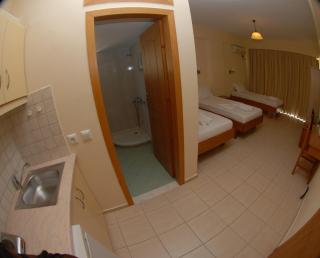 Nikos Hotel and Apartments - Sarandë - 5