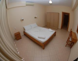 Nikos Hotel and Apartments - Sarandë - 9