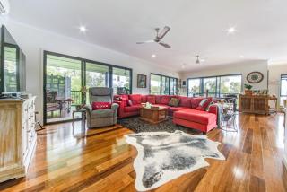 Austinmer - Cannonvale - Airlie Beach - 2