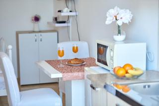 Studio Kristic, cozy studio with a terrace - 6