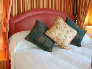 Chough's Nest Hotel - 1