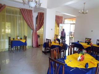 Snow View Hotel - Boma la Ngombe - 6