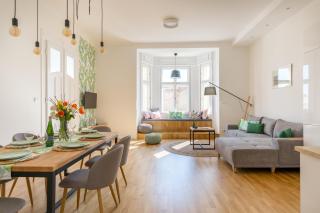 Urban oasis near the Danube - 0