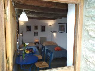 Cyclades Olive Museum's Guest House - Pitrofós - 9