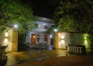 Aura City Hostel - Anuradhapura - 0