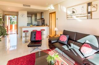 Seaview Luxury Penthouse Apartment 24 hour security and Underground Parking - Estepona - 3