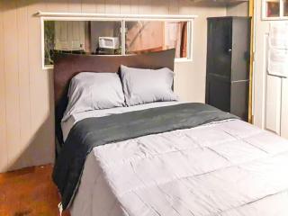 Co-ed Dorm with Fantastic Patio! - Ewing - 5