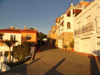 Spaciously Cosy Apartment 5b close to beach - Nerja - 8