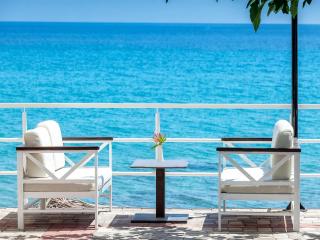 Xenios Dolphin Beach Hotel - Possidi - 2