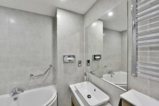 Holiday Inn - Manchester - Oldham by IHG - 2