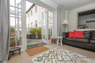 Arundel Mews - Parking - by Brighton Holiday Lets - Brighton & Hove - 1