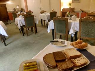 Schloss Hotel GbR - Düsseldorf - 3