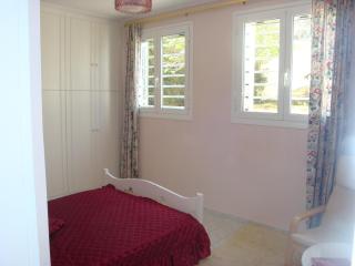 Elena's Holiday Home - Rafina - 8