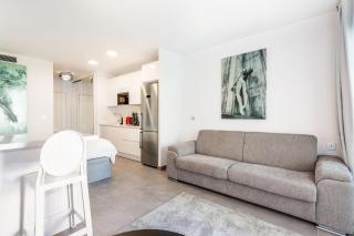 by RIVA - Exclusive, Contemporary Studio in Puerto Banus Gardens - Marbella - 2