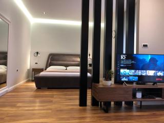 Skanderbeg Square Center Apartments - Tirana - 5