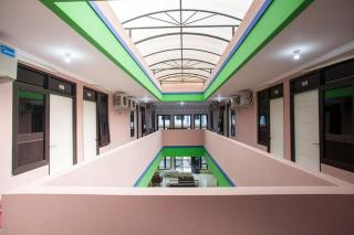 RedDoorz near Petra University 2 - 7