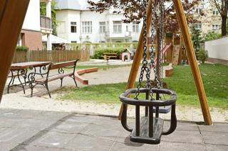 Ilka Garden - Budapest - 1