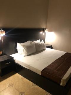 Posh Apartments Business Hotel - Ikeja - 4