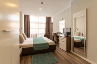 Balkan Hotel Garni - 0