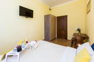 Modern 2BR Apartment in Central Lviv - 2