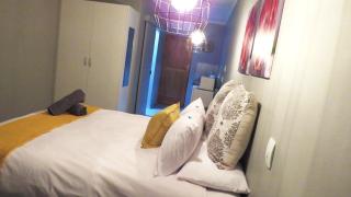 21 on Klein Karoo - Oudtshoorn - 6