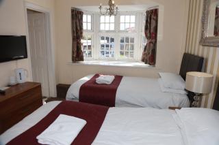 The Half Moon Inn - Woking - 7