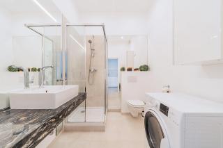 Herzlich Willkommen - Küss die Hand 2 - 4