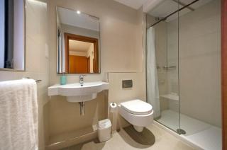 Modern Stylish Apartment - 2 Bedroom & 2 Bathroom Apartment - Spinola Bay, St Julians - St. Julian - 5