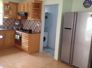 Fayruz Villa is a 3 bedroom, 3 bathroom detached house with AC and swimming pool 5 minutes walk from Flic en Flac public beach - Flic-en-Flac - 2