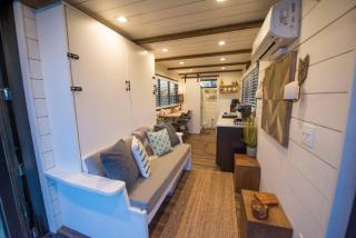 Stillwater House Elegant tiny container home Near Magnolia - Waco - 5