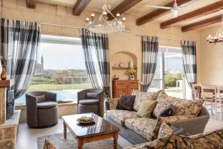 Twilight Holiday Home - 2