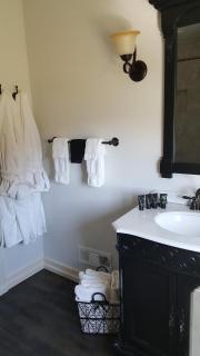 The Wanderlust Hotel - 5