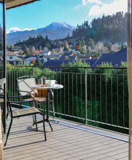 Village Lake Luxury Apartments - Hanmer Springs - 3